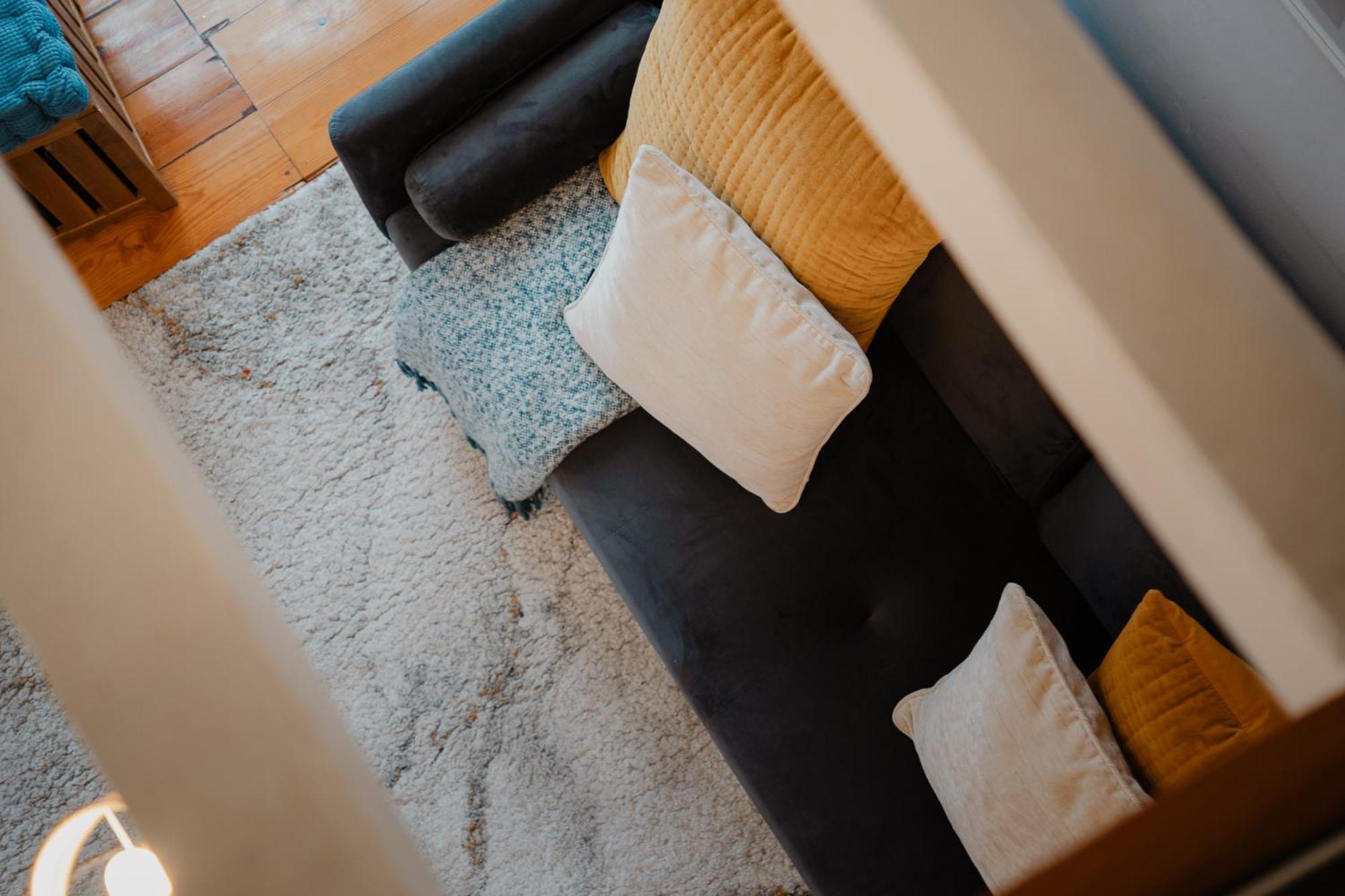 Stylish Getaway In A Mezzanine Flat By The Castle Apartment Lisbon Luaran gambar