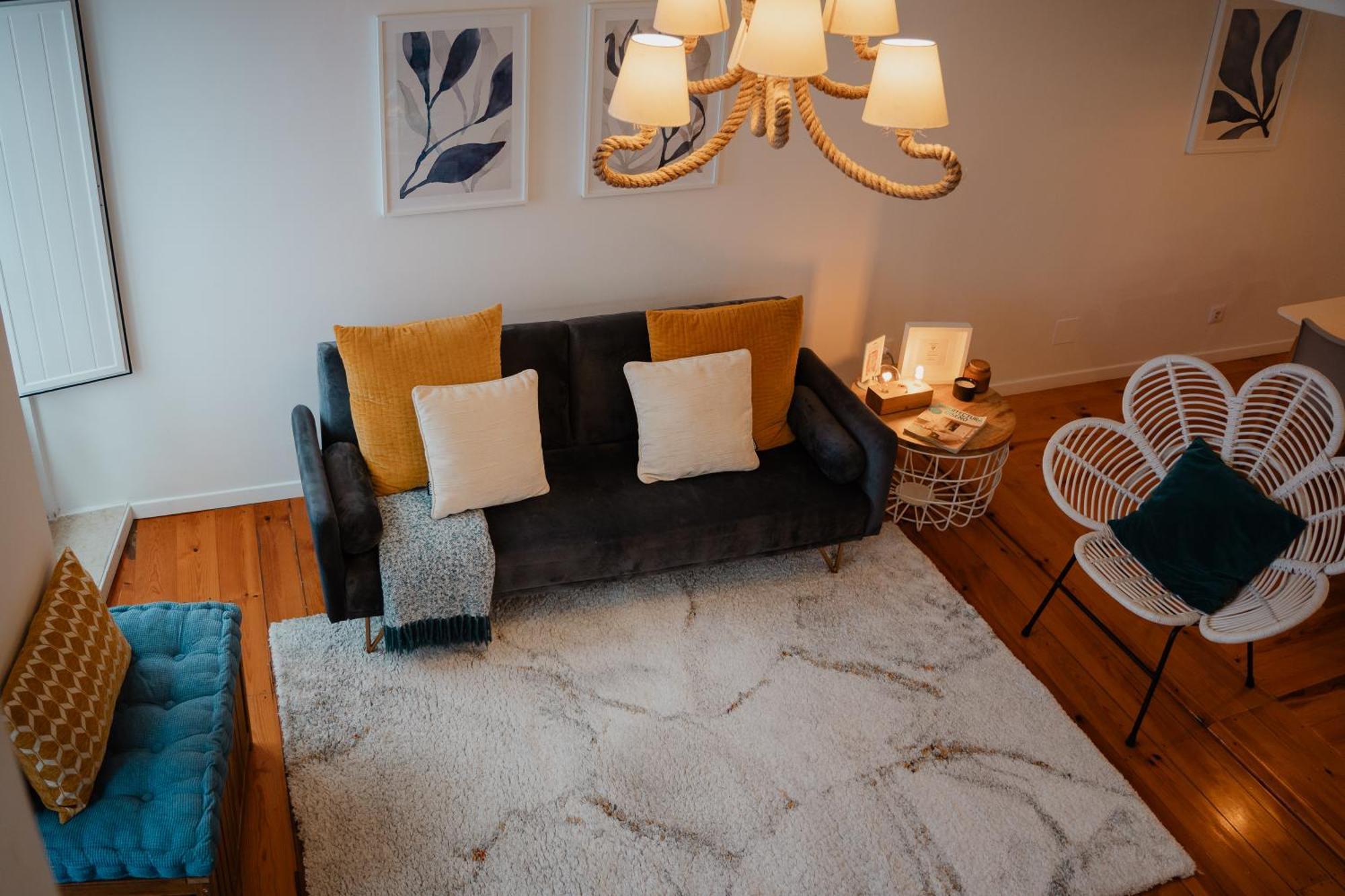 Stylish Getaway In A Mezzanine Flat By The Castle Apartment Lisbon Luaran gambar