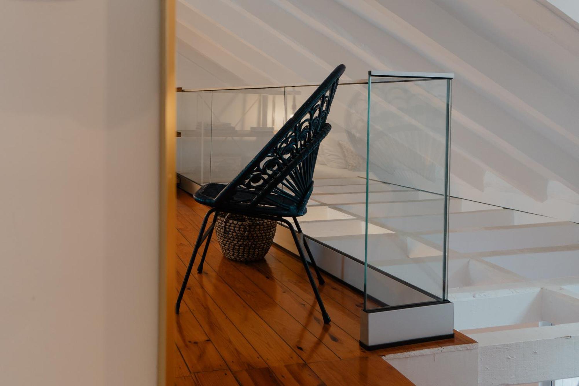 Stylish Getaway In A Mezzanine Flat By The Castle Apartment Lisbon Luaran gambar